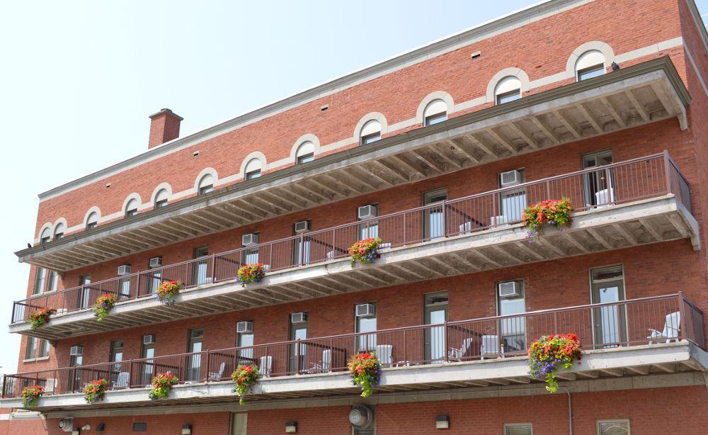 Hotel du Fjord Chicoutimi Extérieur photo
