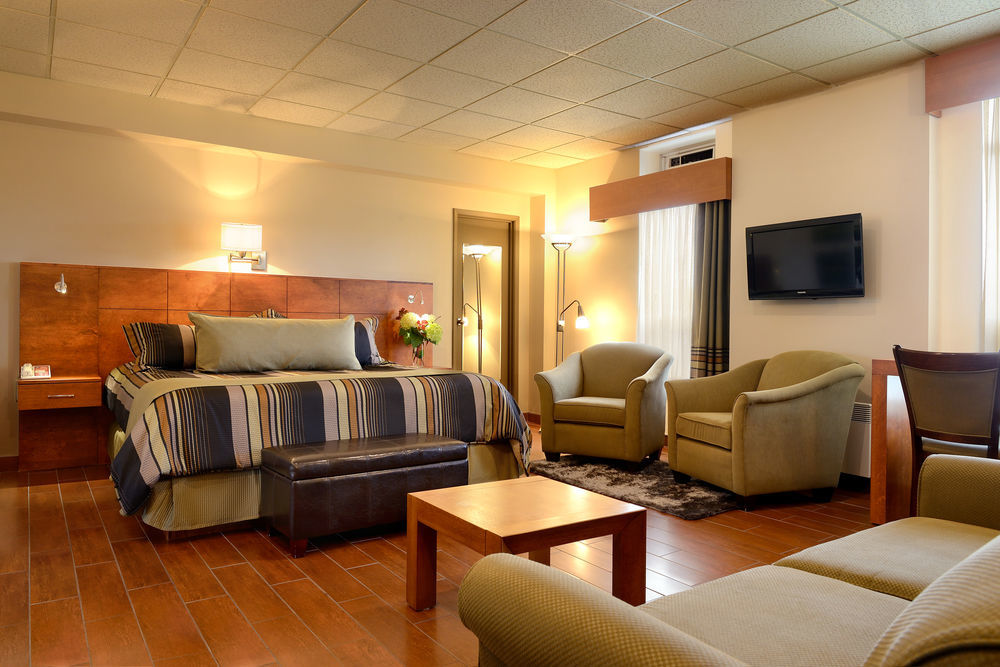 Hotel du Fjord Chicoutimi Extérieur photo